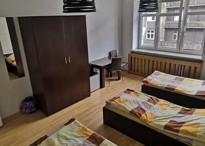 Проживание в семье Shire *